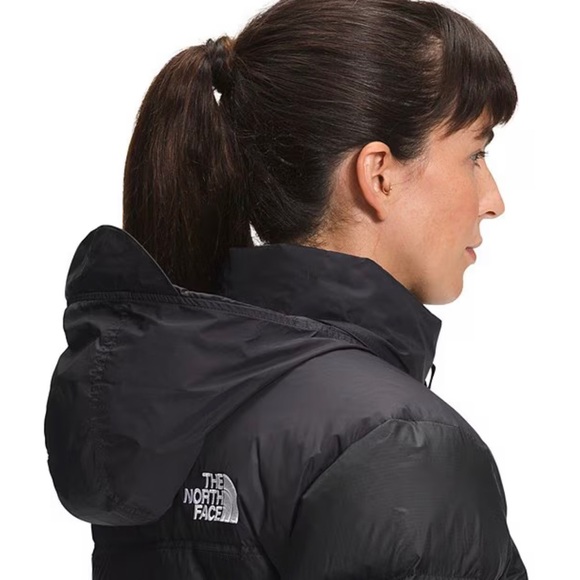 The North Face Women's Black Puffer Jacket Women’s 1996 Retro Nuptse Jacket - Picture 3 of 14